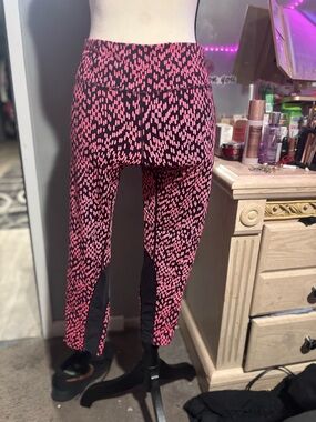Nike Dri-Fit Epic Luxe Pink & Black Patterned Athletic Leggings $120 MSR